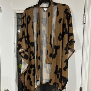 Chic Animal Print Kimono